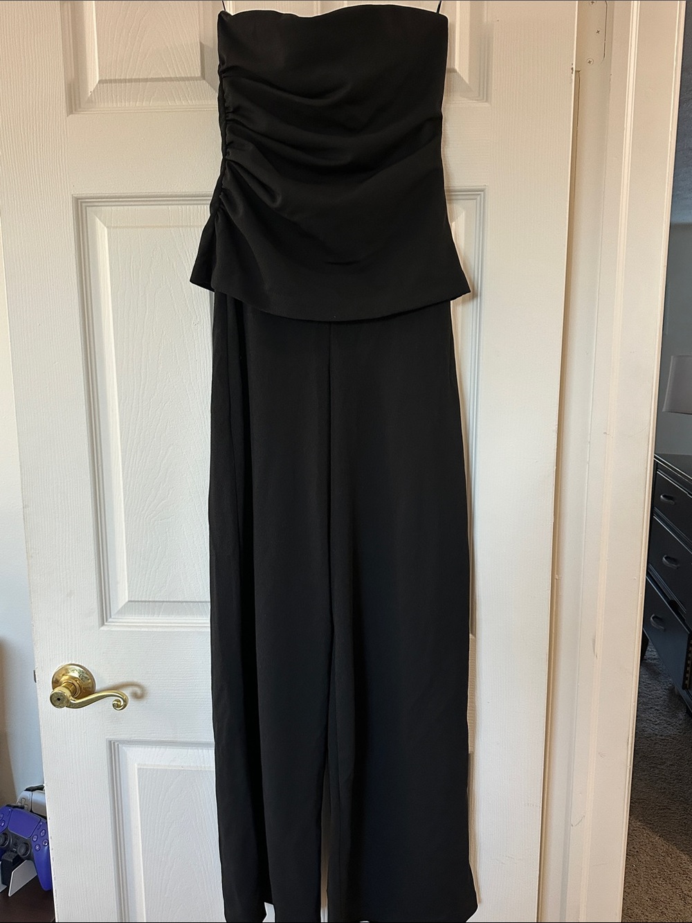 Classic Strapless Black Evening Dress with Draped Bodice